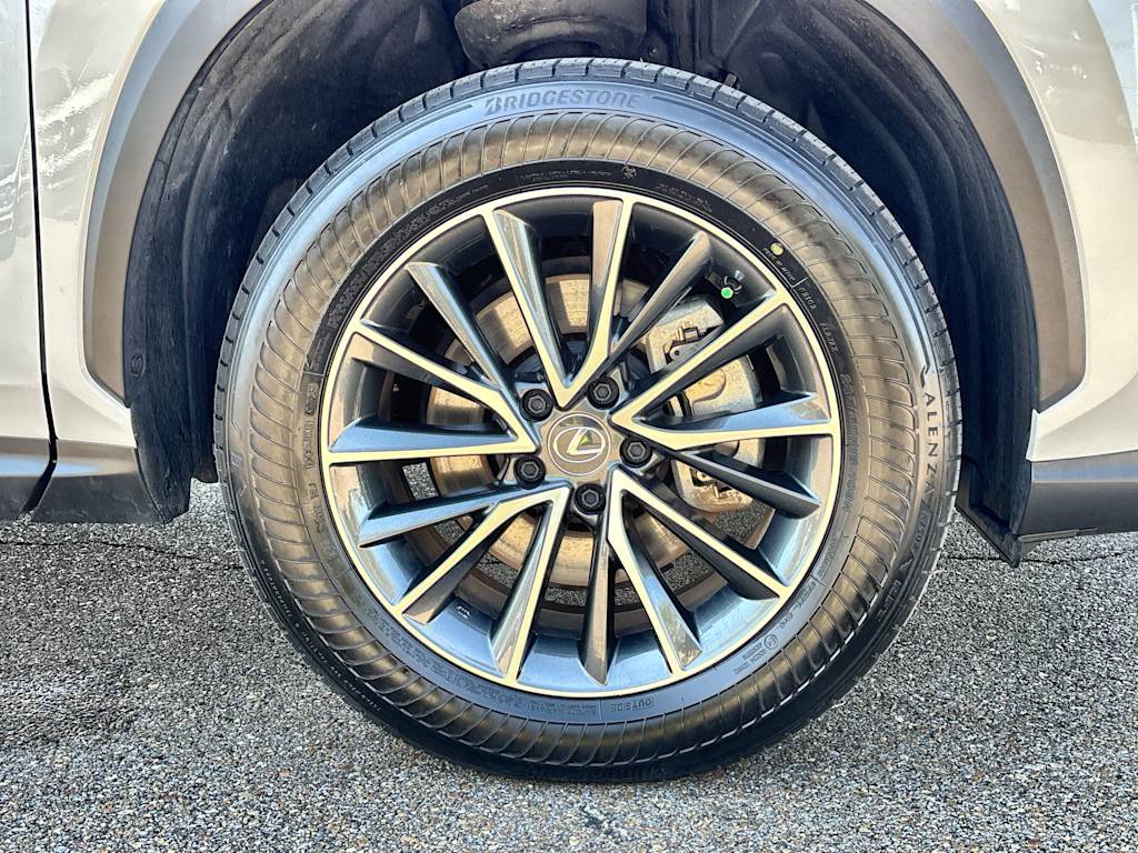 Thumbnail: 2025 Lexus ES - 8