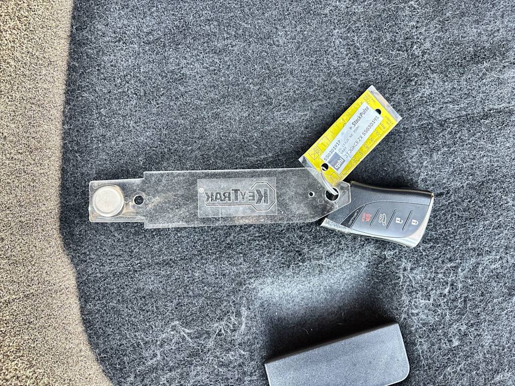 Thumbnail: 2025 Lexus ES - 18