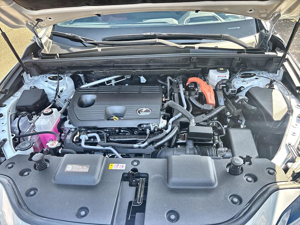 Thumbnail: 2025 Lexus ES - 9