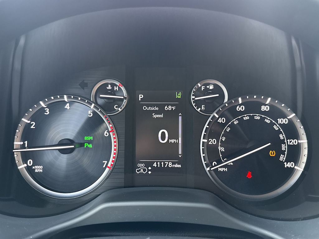 Thumbnail: 2023 Lexus GX - 17