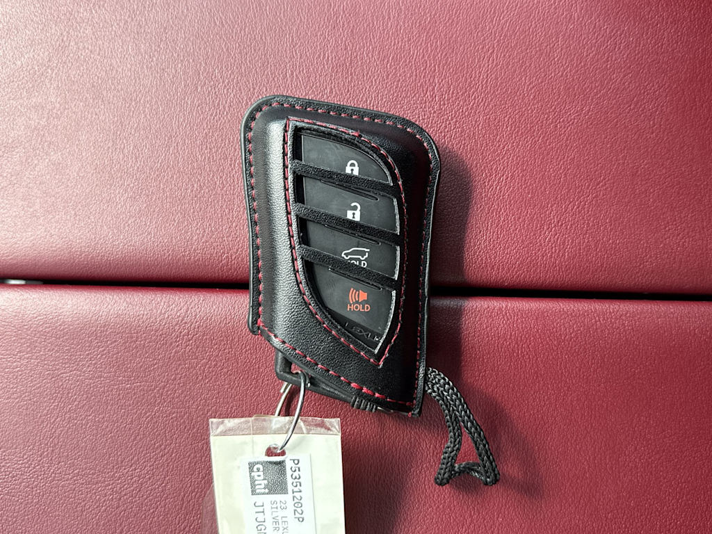 Thumbnail: 2023 Lexus GX - 19