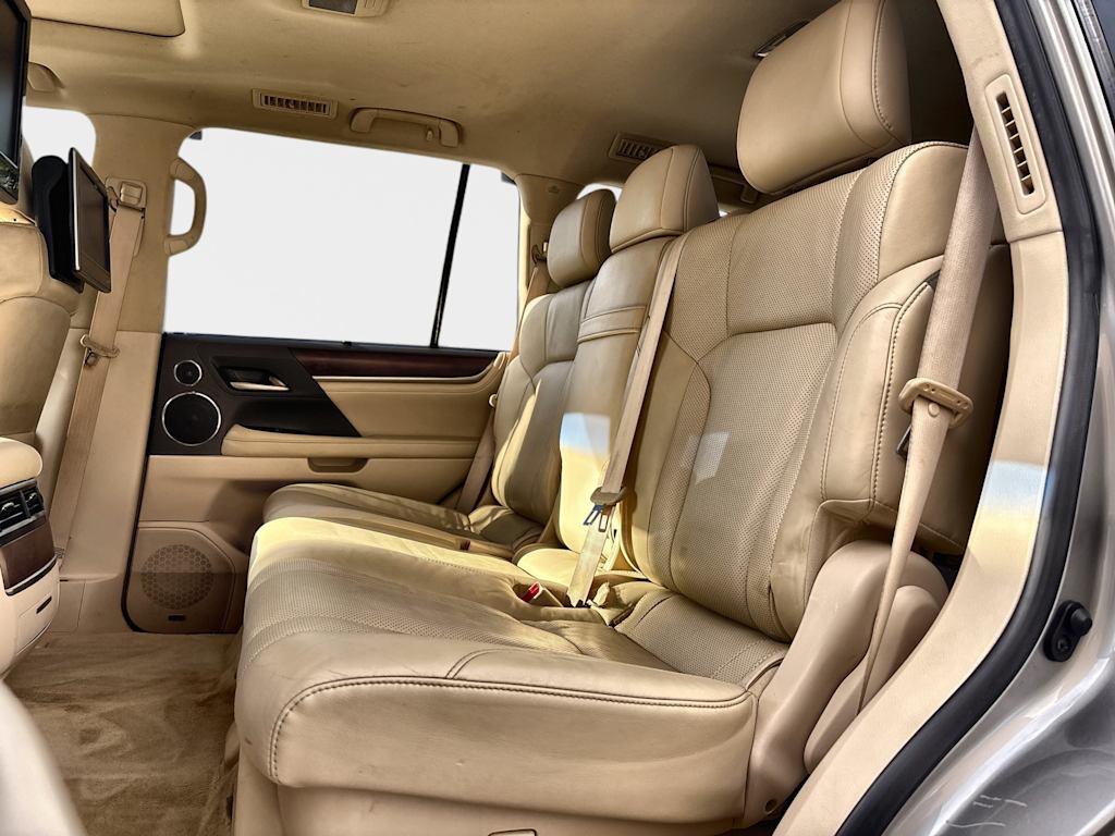 Thumbnail: 2016 Lexus LX - 13
