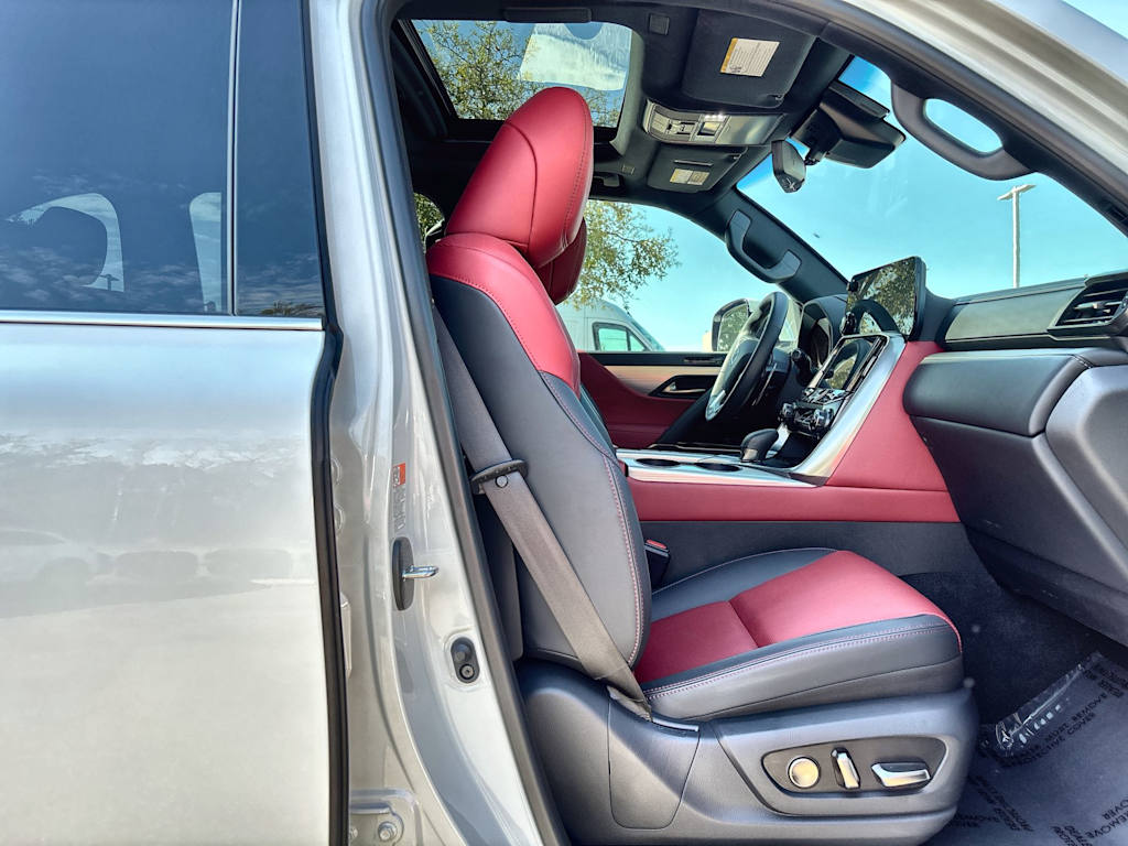 Thumbnail: 2025 Lexus ES - 20