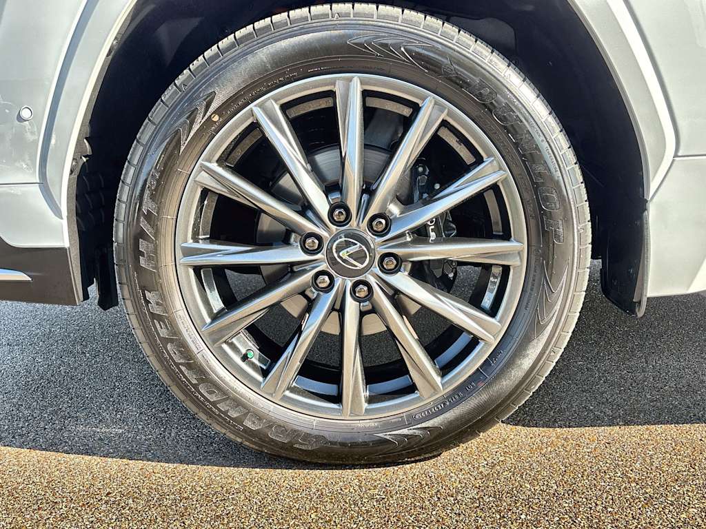 Thumbnail: 2025 Lexus ES - 8