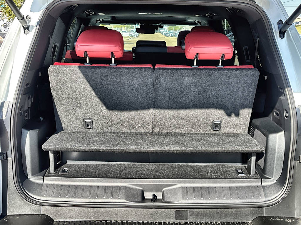 Thumbnail: 2025 Lexus ES - 14