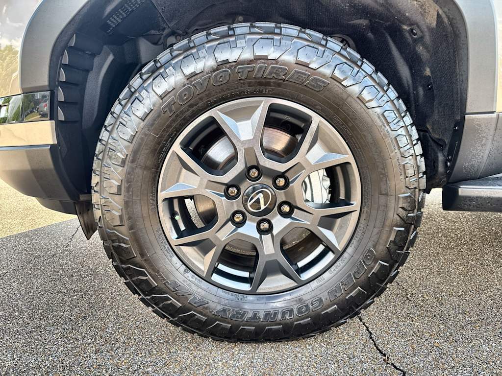 Thumbnail: 2025 Lexus ES - 8