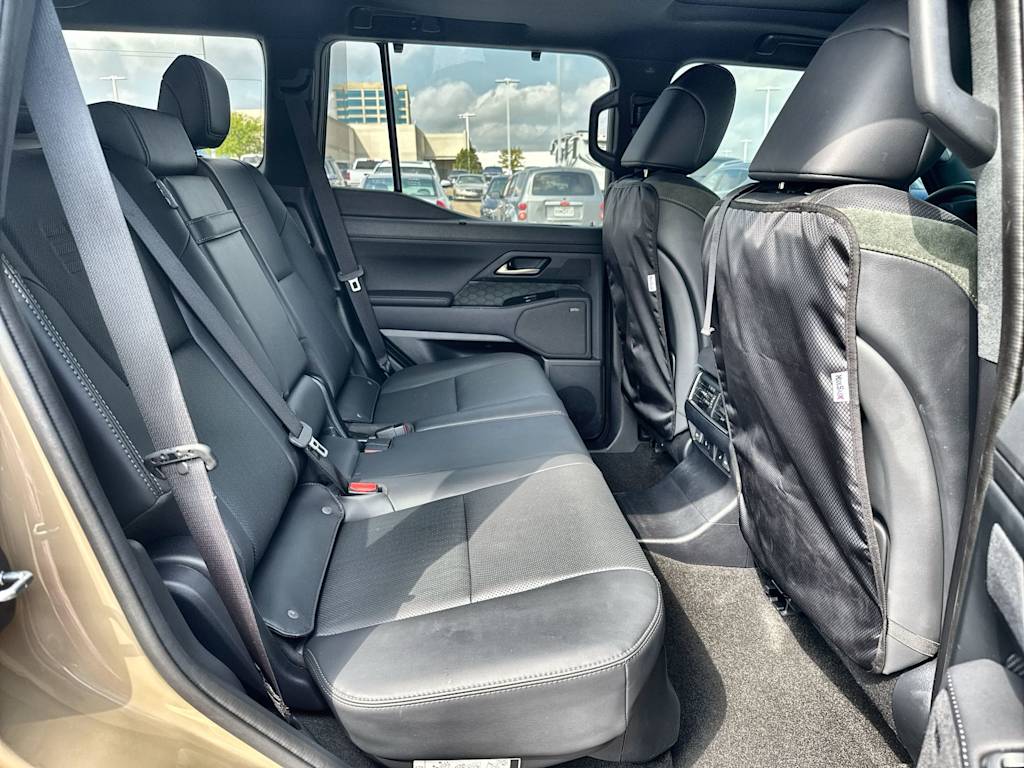 Thumbnail: 2025 Lexus ES - 24