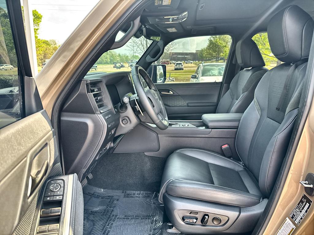 Thumbnail: 2025 Lexus ES - 11