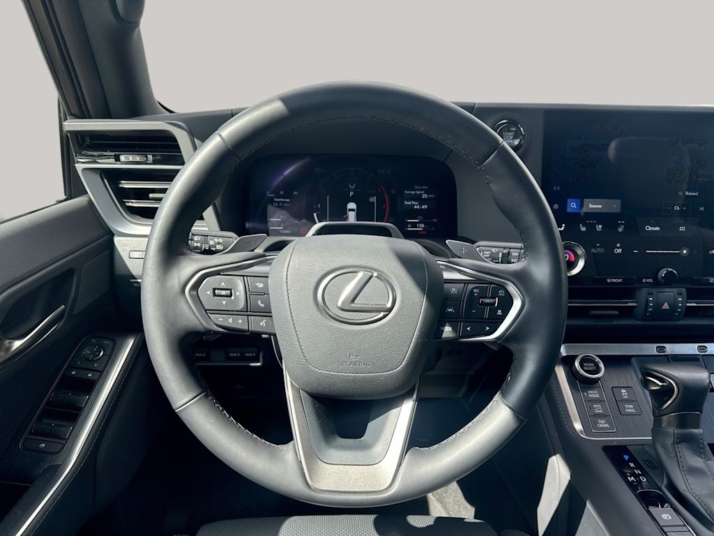 Thumbnail: 2025 Lexus ES - 10