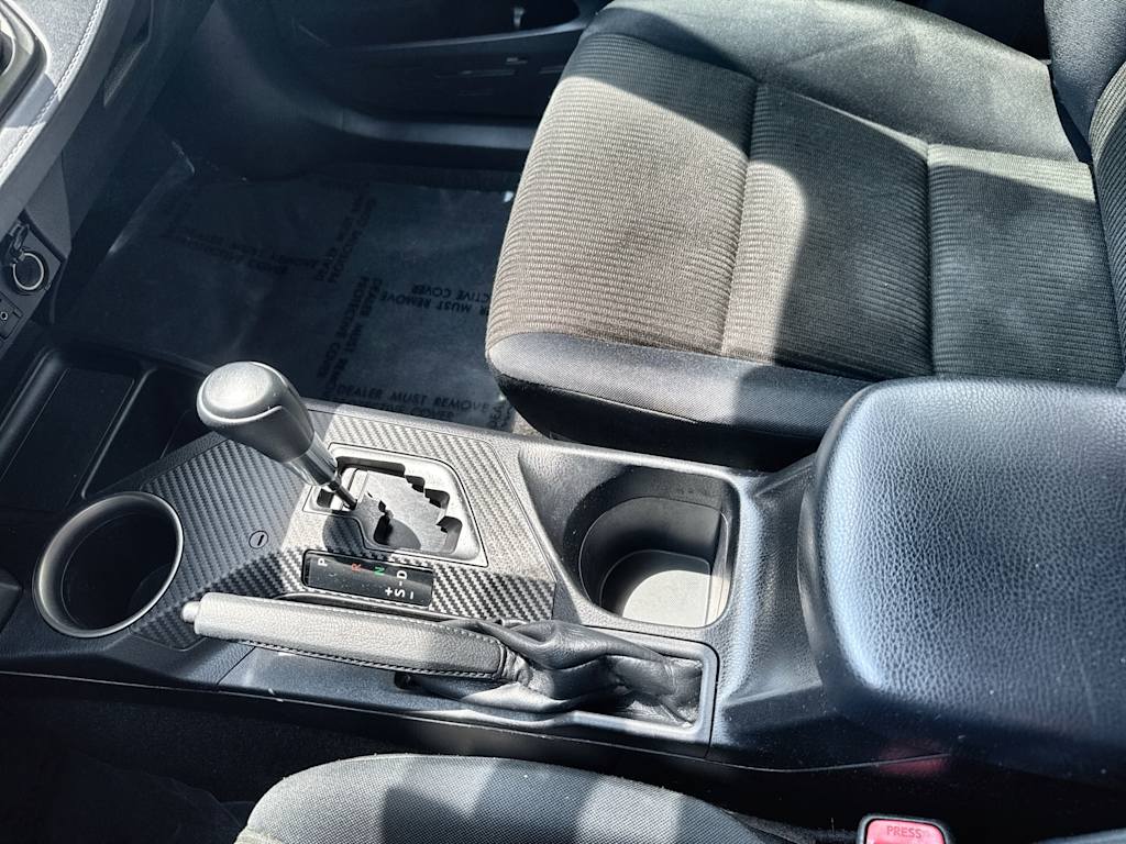Thumbnail: 2015 Toyota RAV4 - 15