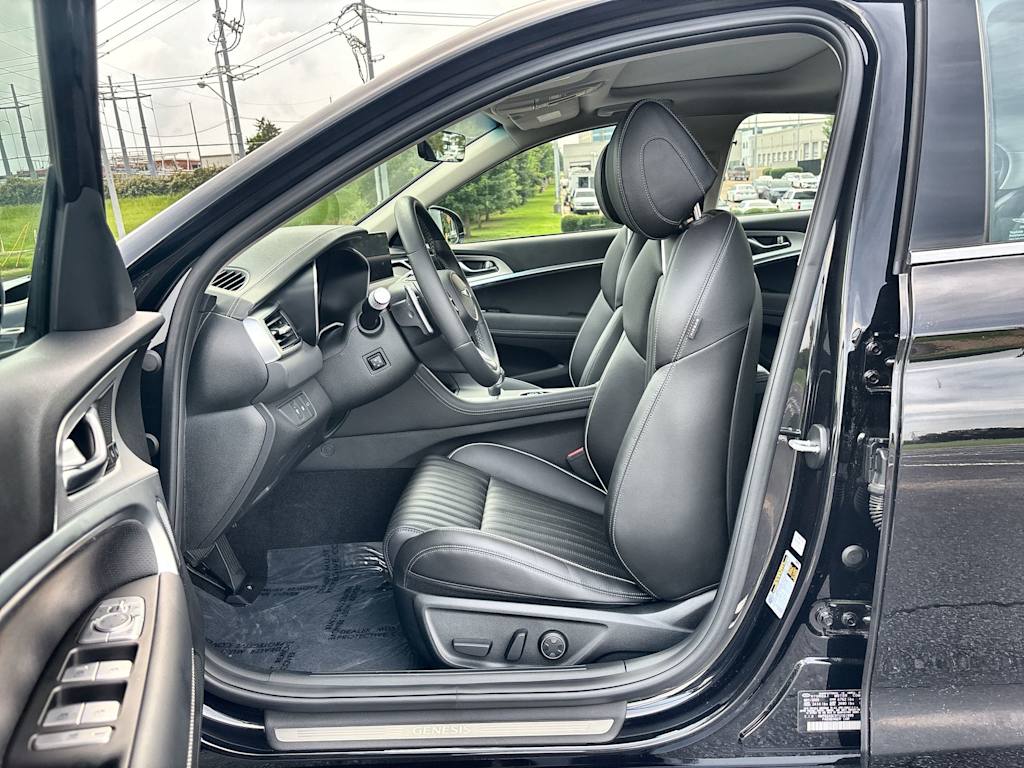 Thumbnail: 2026 Genesis G70 - 11