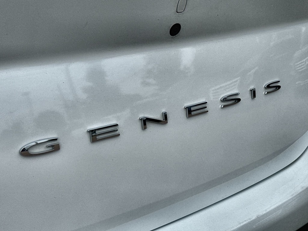 Thumbnail: 2023 Genesis G70 - 31