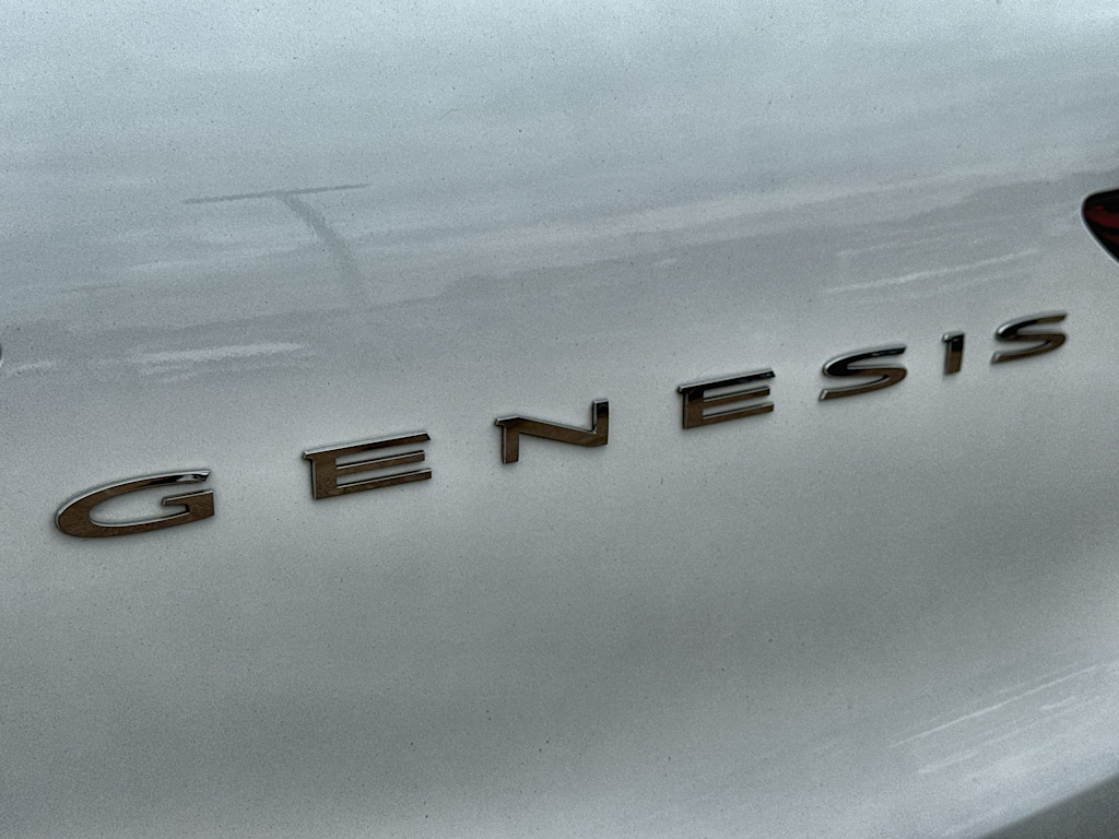 Thumbnail: 2022 Genesis GV70 - 31