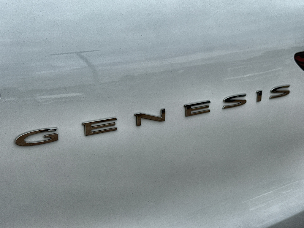 Thumbnail: 2022 Genesis GV70 - 31