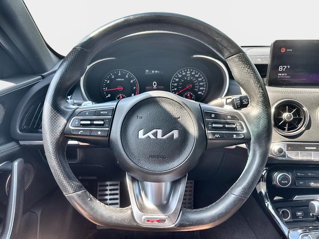 Thumbnail: 2022 Kia Stinger - 9