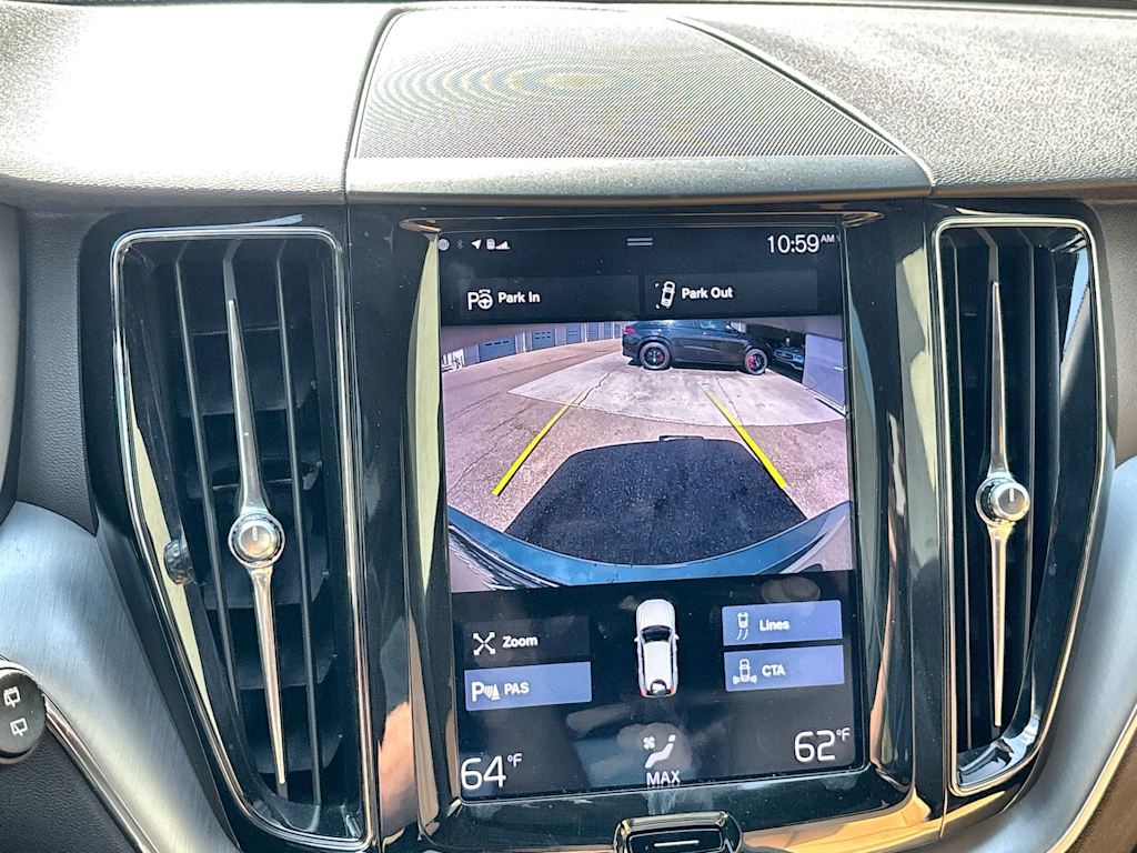 Thumbnail: 2019 Volvo XC60 - 14