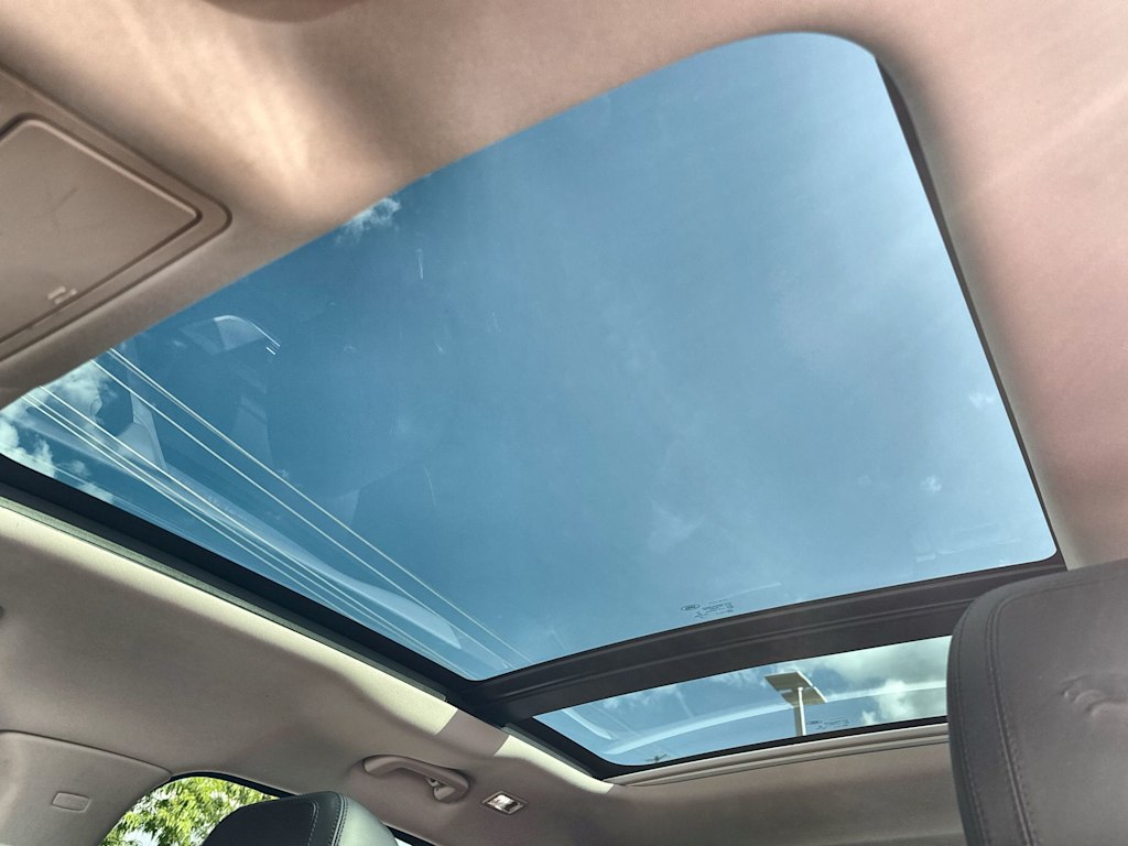 Thumbnail: 2021 Jaguar F-Pace - 28