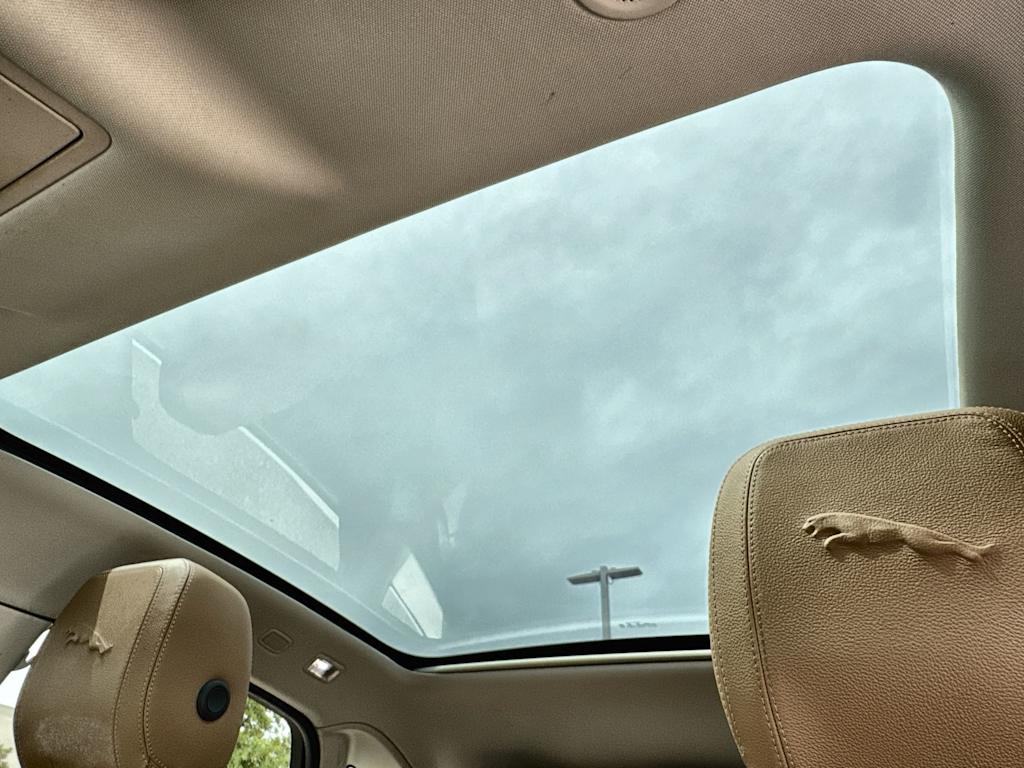 Thumbnail: 2021 Jaguar E-Pace - 27