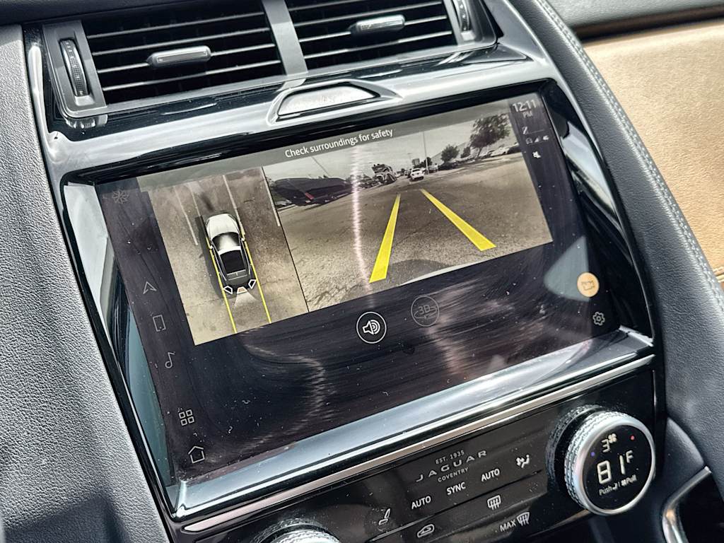 Thumbnail: 2021 Jaguar E-Pace - 14