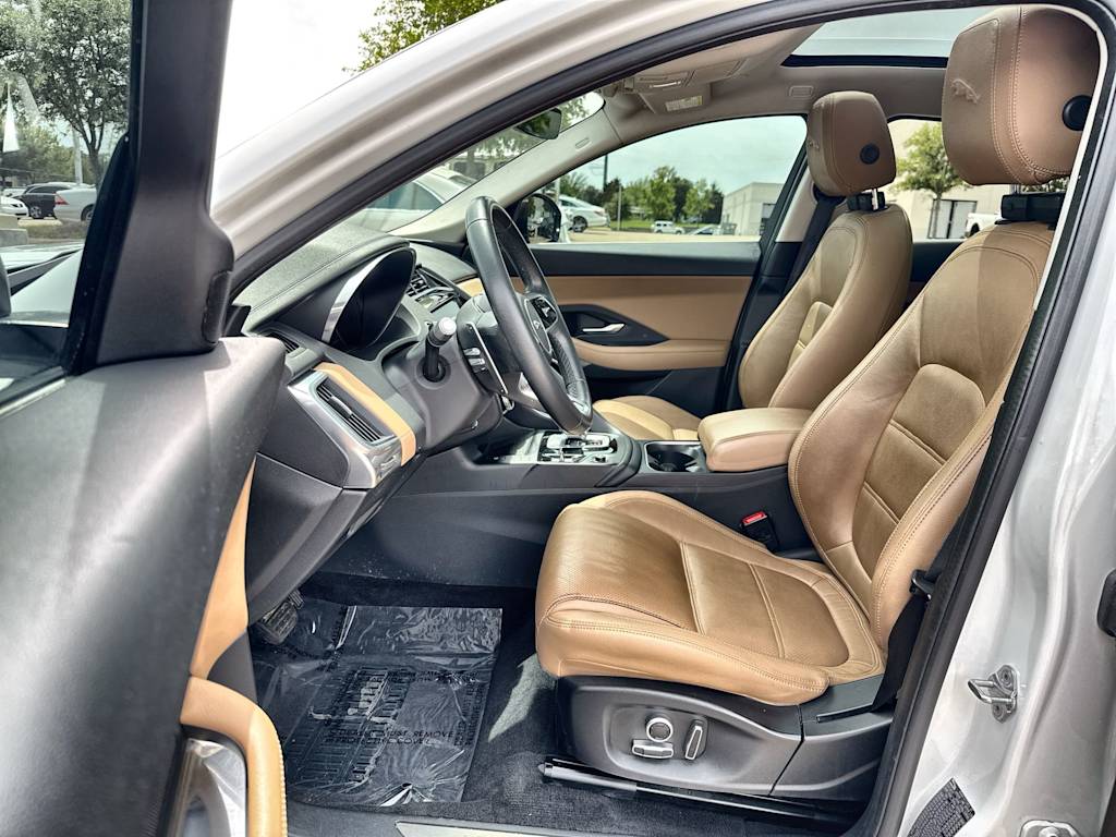 Thumbnail: 2021 Jaguar E-Pace - 11