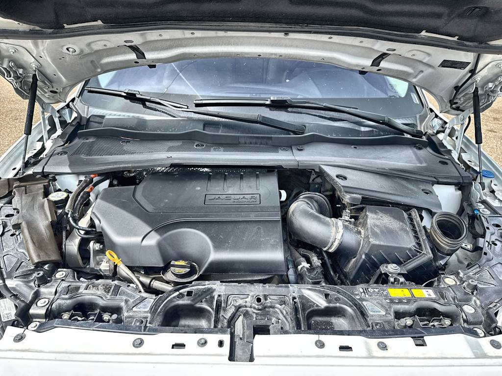 Thumbnail: 2021 Jaguar E-Pace - 9