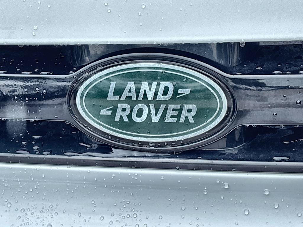 Thumbnail: 2025 Land Rover Defender - 24