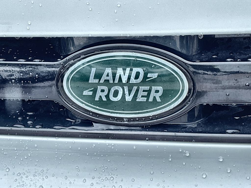 Thumbnail: 2025 Land Rover Defender - 22