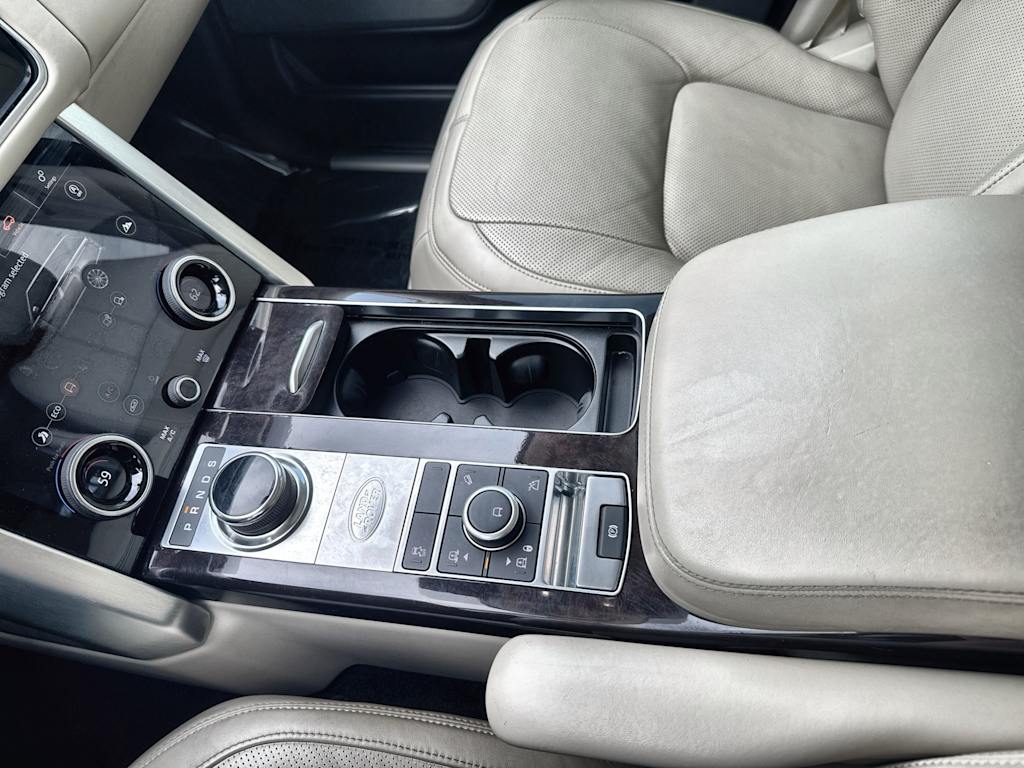 Thumbnail: 2020 Land Rover Range Rover - 15