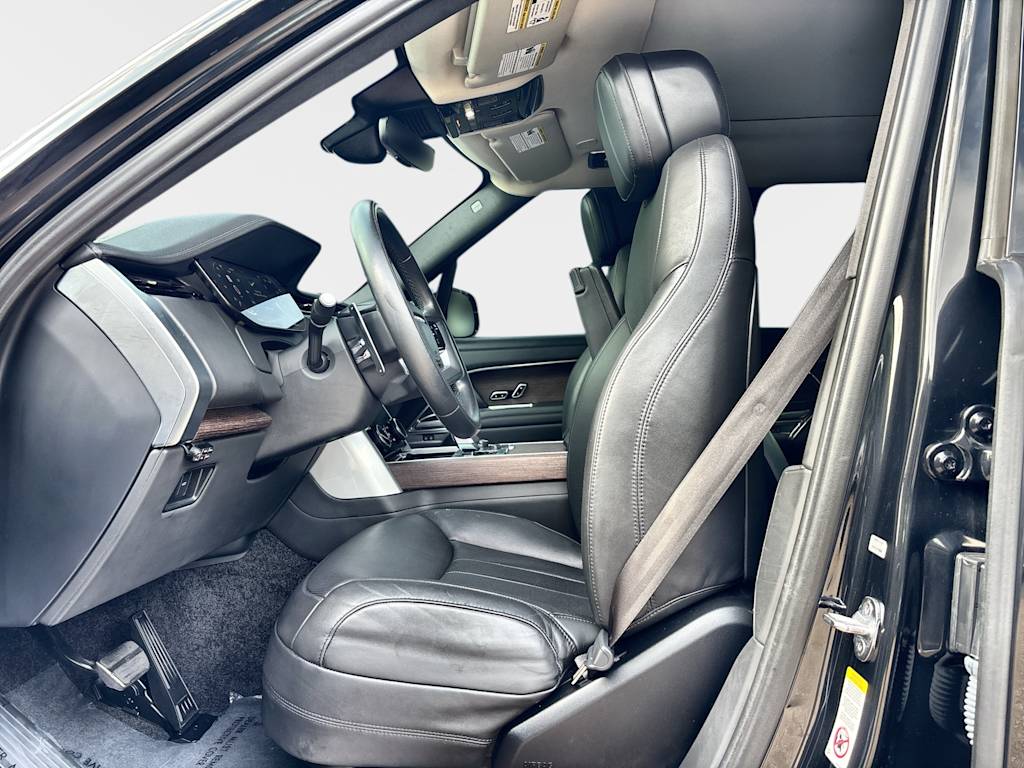 Thumbnail: 2023 Land Rover Range Rover - 10