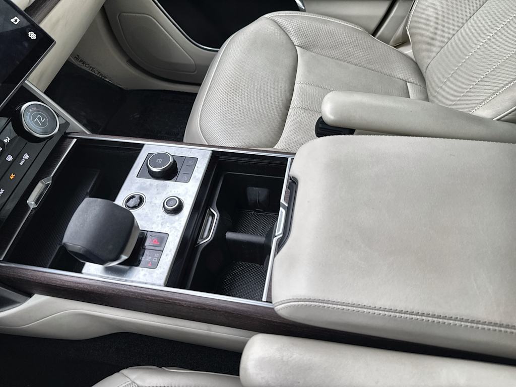 Thumbnail: 2023 Land Rover Range Rover - 12