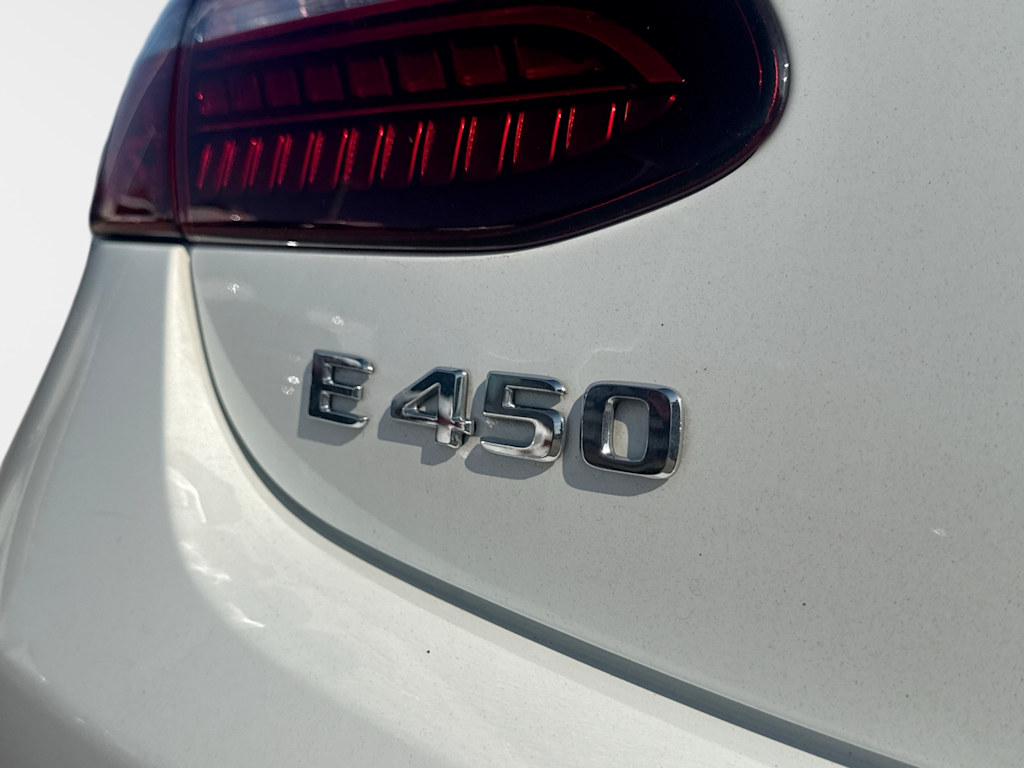 Thumbnail: 2022 Mercedes-Benz E-Class - 6
