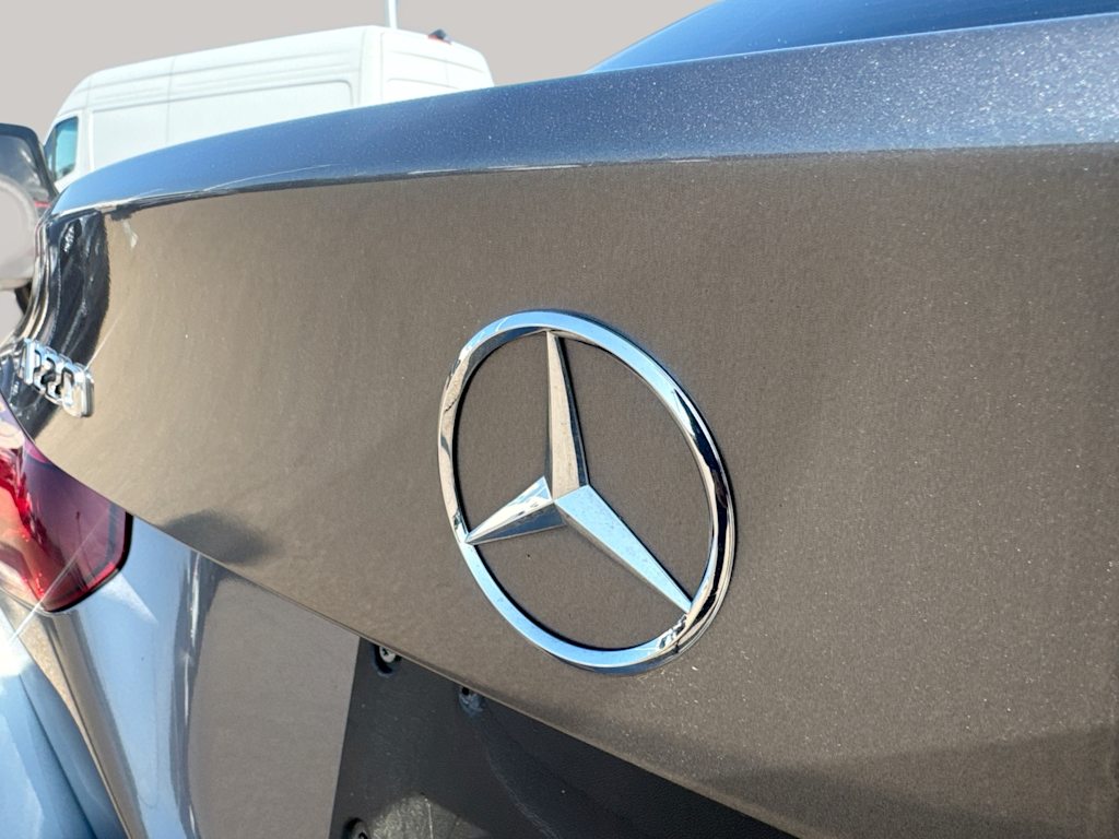 Thumbnail: 2021 Mercedes-Benz A-Class - 26