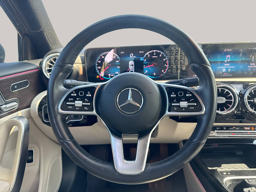 Thumbnail: 2021 Mercedes-Benz A-Class - 10