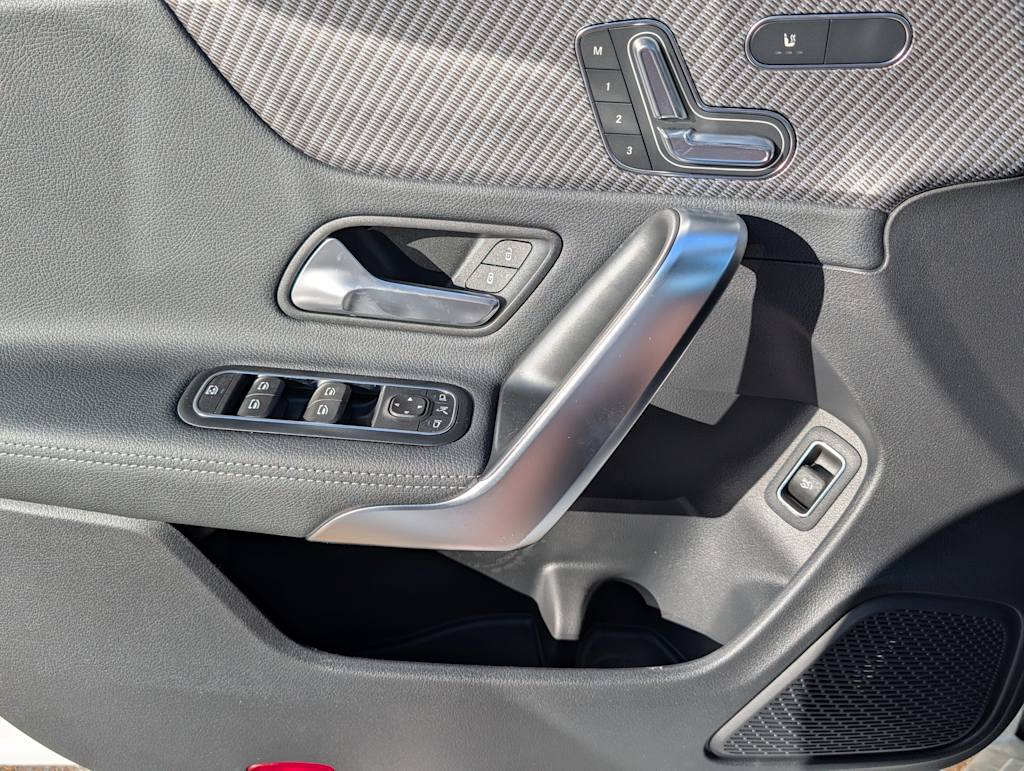 Thumbnail: 2026 Mercedes-Benz CLA - 21