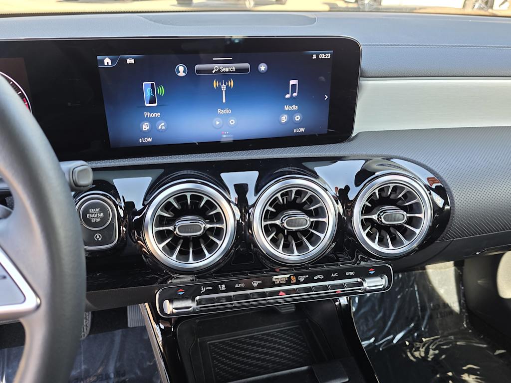 Thumbnail: 2025 Mercedes-Benz CLA - 12