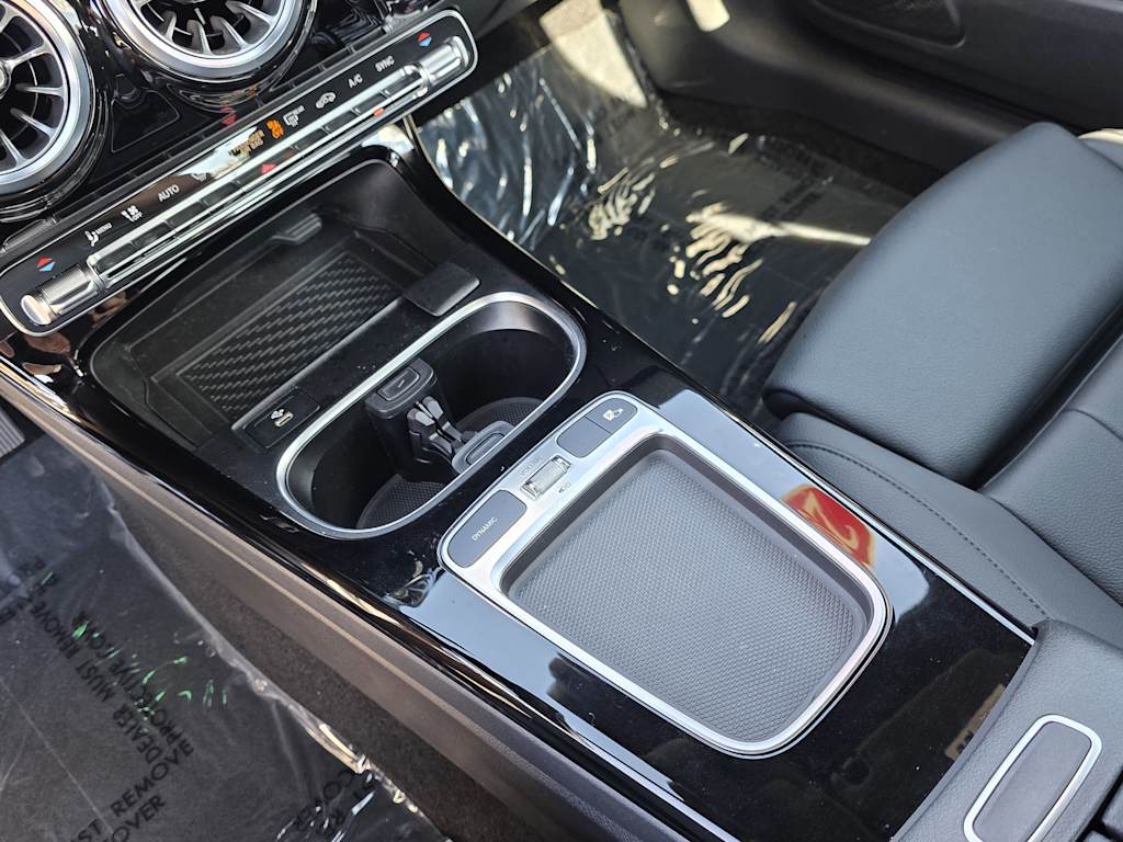 Thumbnail: 2025 Mercedes-Benz CLA - 6