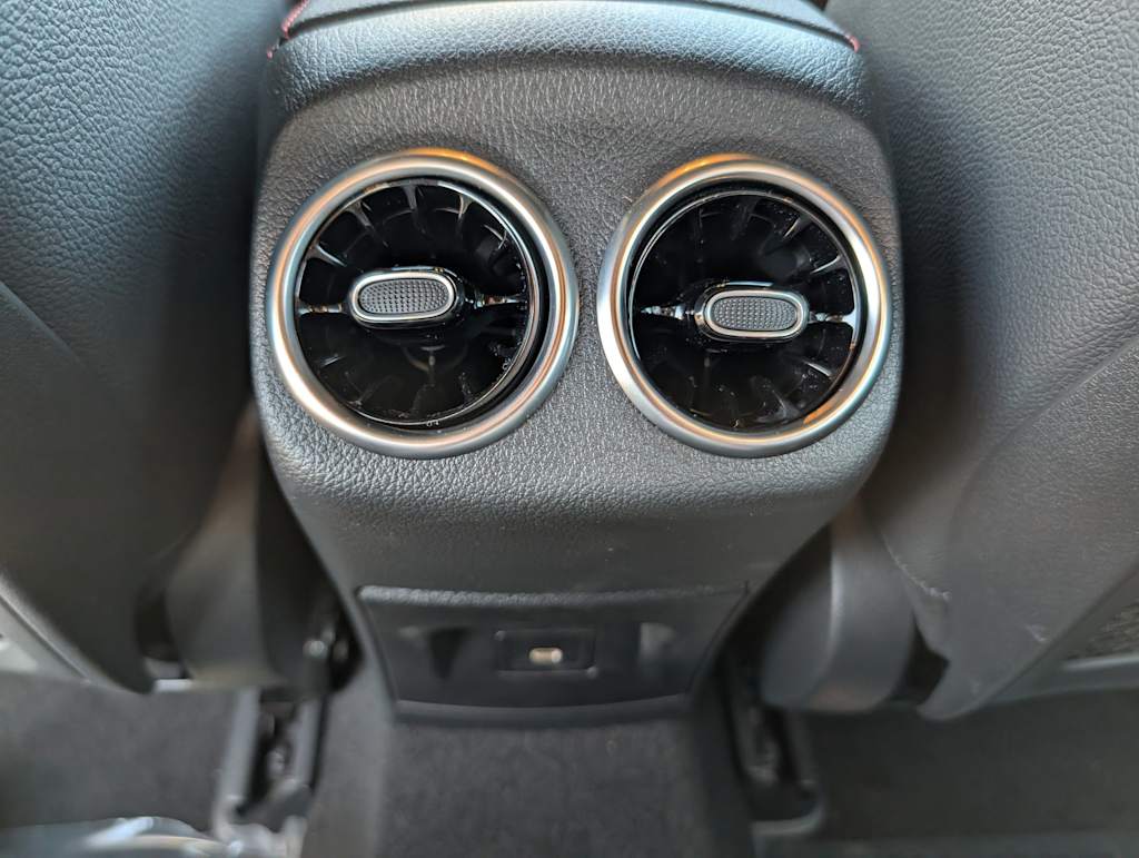 Thumbnail: 2025 Mercedes-Benz CLA - 31