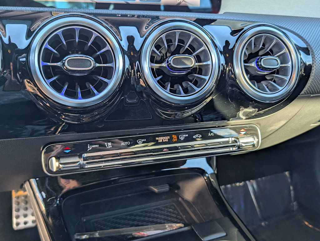 Thumbnail: 2025 Mercedes-Benz CLA - 21