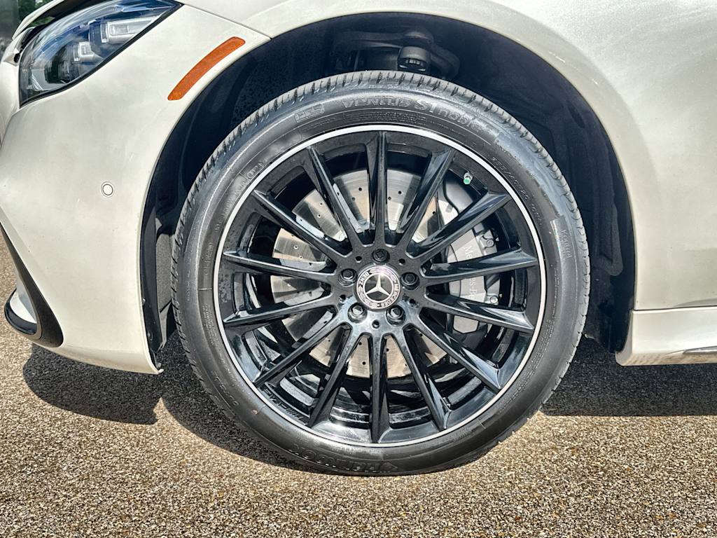 Thumbnail: 2023 Mercedes-Benz S-Class - 8