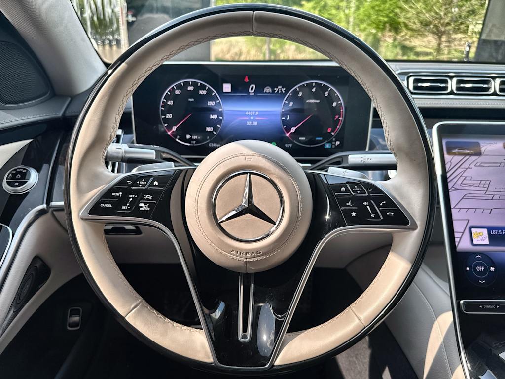 Thumbnail: 2023 Mercedes-Benz S-Class - 10