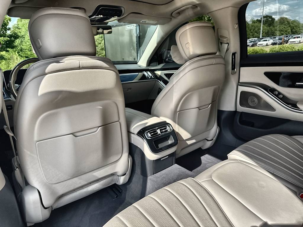 Thumbnail: 2023 Mercedes-Benz S-Class - 23