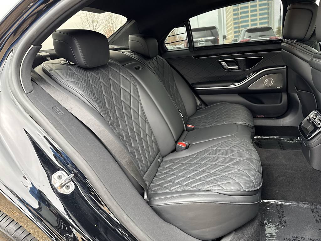 Thumbnail: 2024 Mercedes-Benz S-Class - 24