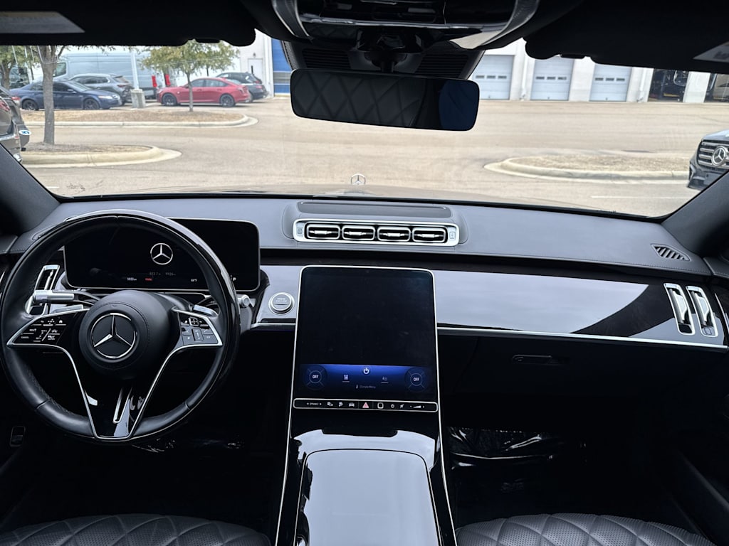 Thumbnail: 2024 Mercedes-Benz S-Class - 2