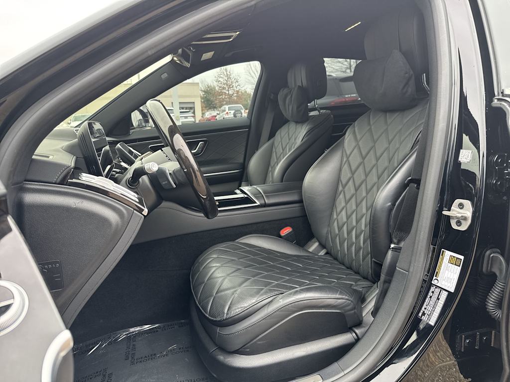 Thumbnail: 2024 Mercedes-Benz S-Class - 10