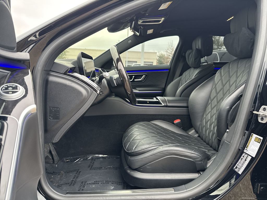 Thumbnail: 2024 Mercedes-Benz S-Class - 9