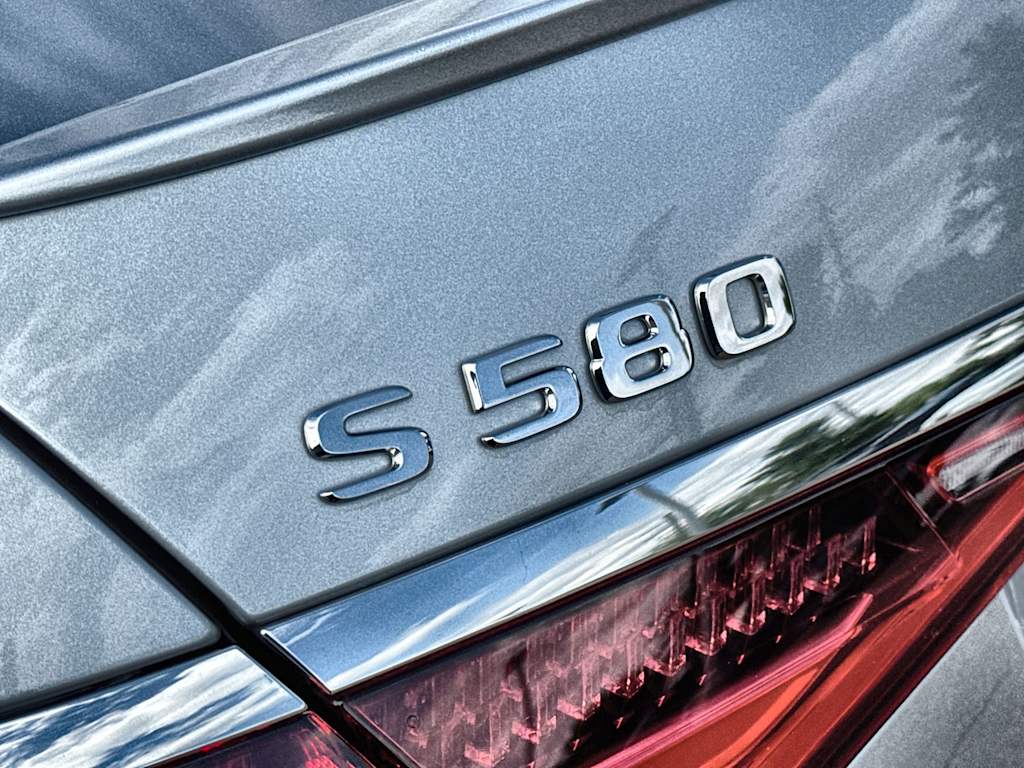 Thumbnail: 2025 Mercedes-Benz S-Class - 7