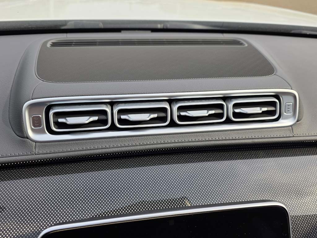 Thumbnail: 2026 Mercedes-Benz S-Class - 6