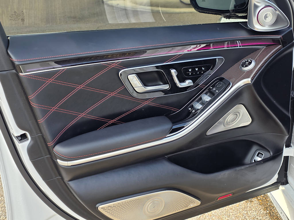 Thumbnail: 2024 Mercedes-Benz S-Class - 9