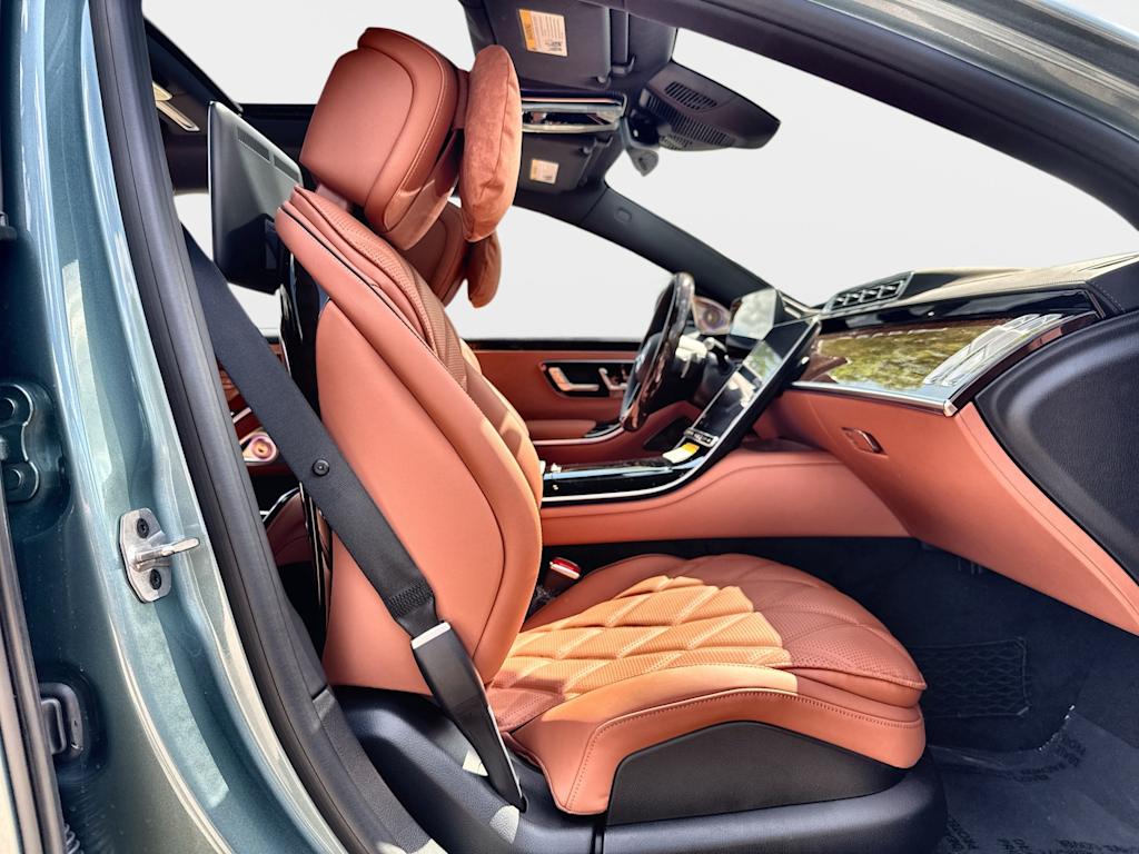 Thumbnail: 2026 Mercedes-Benz S-Class - 6