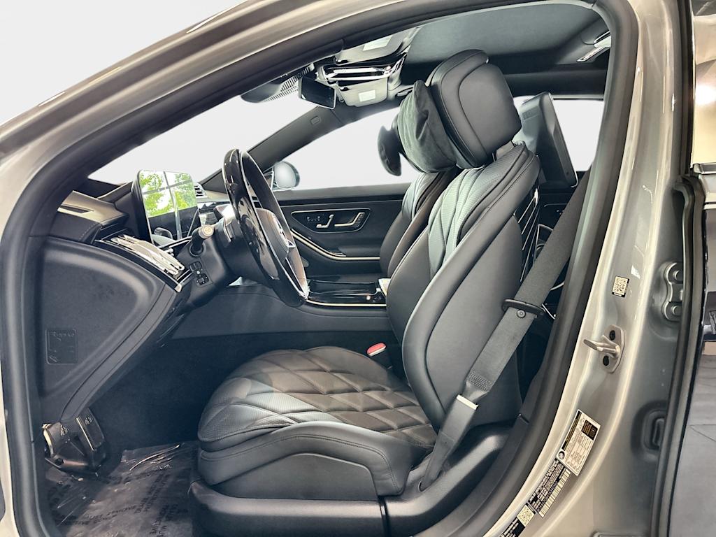 Thumbnail: 2026 Mercedes-Benz S-Class - 10